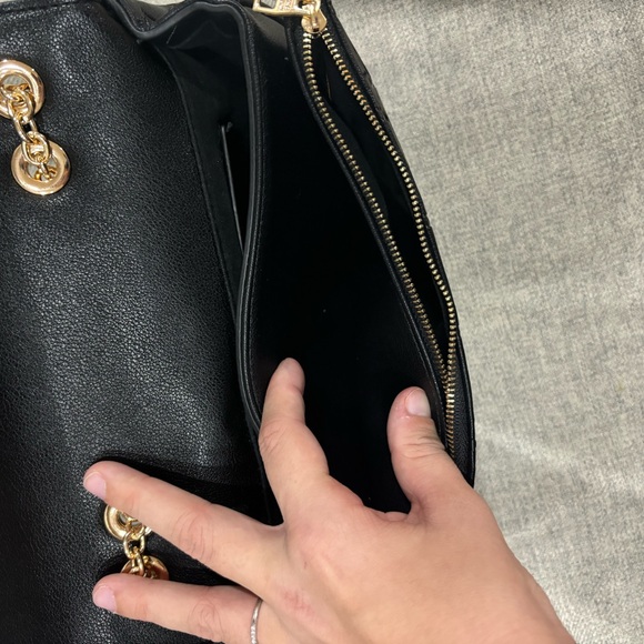 louis vuitton purse - Picture 7 of 8